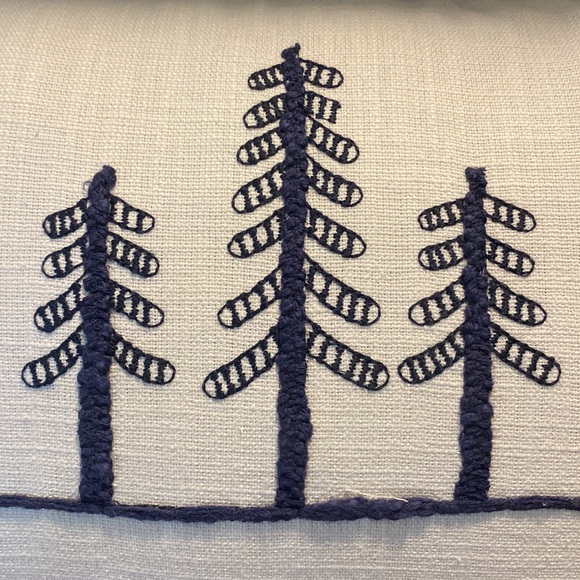 NEW Navy and White Embroidered Trees Accent Throw Pillow 12” x 20” WANDER w/Tags - Picture 5 of 9
